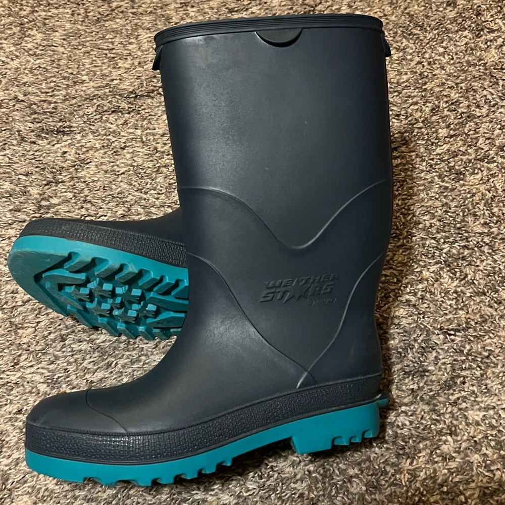 Weather Stars boots by Tingley